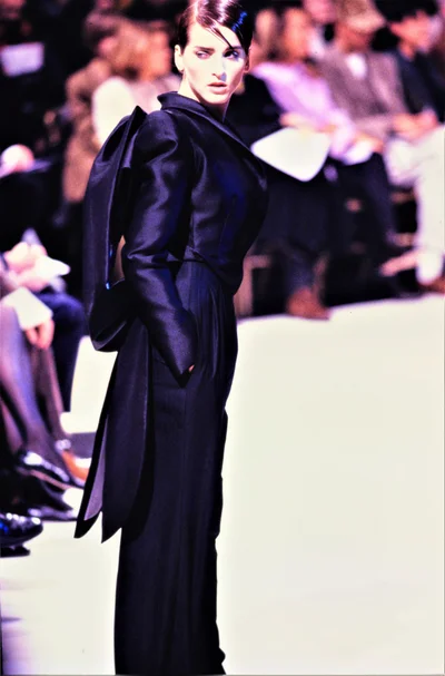Look 16